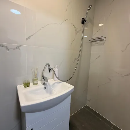 Botev Minihub Hub 2 Modern At Botev 88 Apartment *